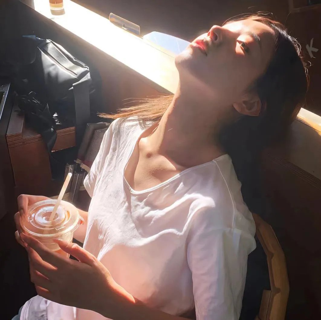 恋上喵星人海报