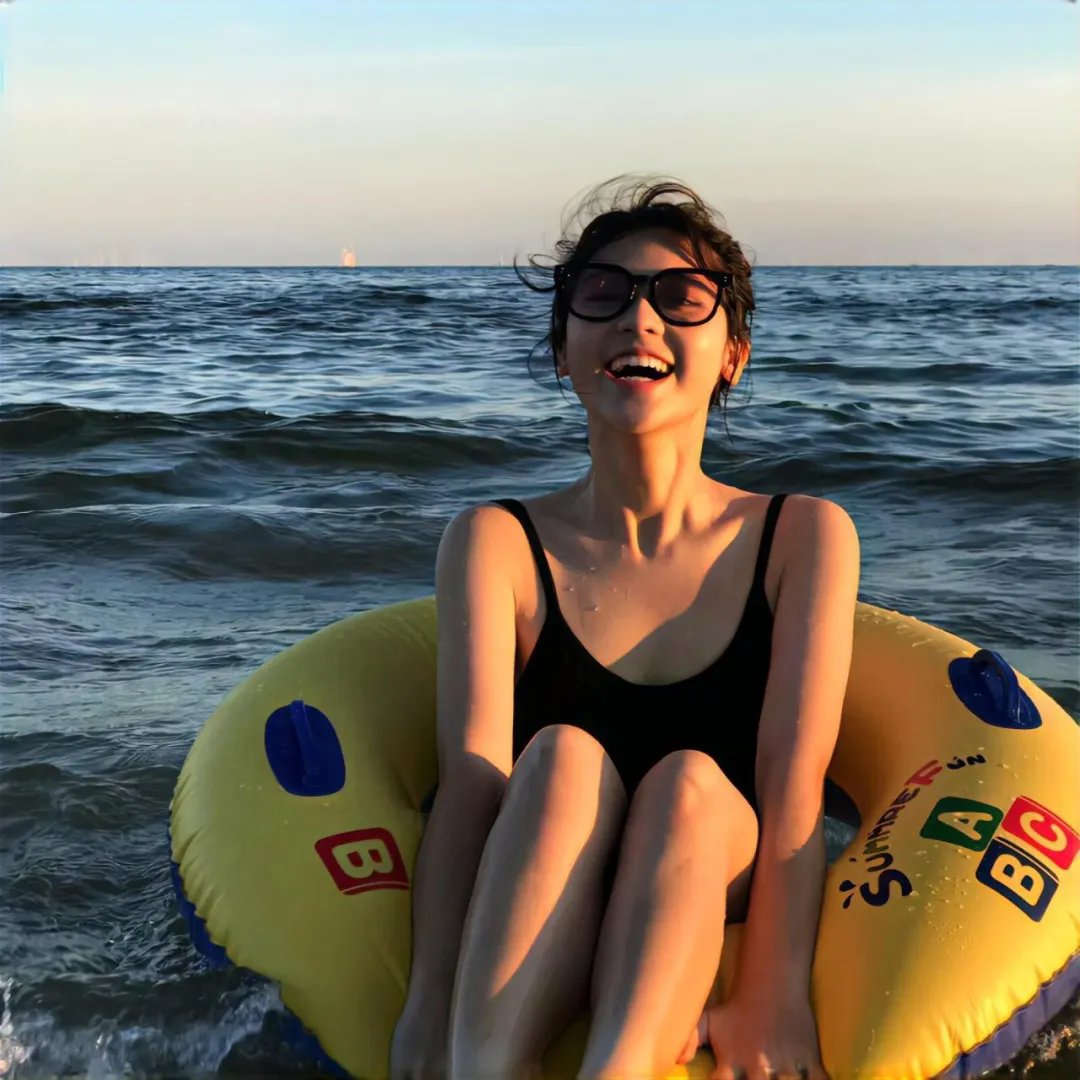 八重子的低音海报