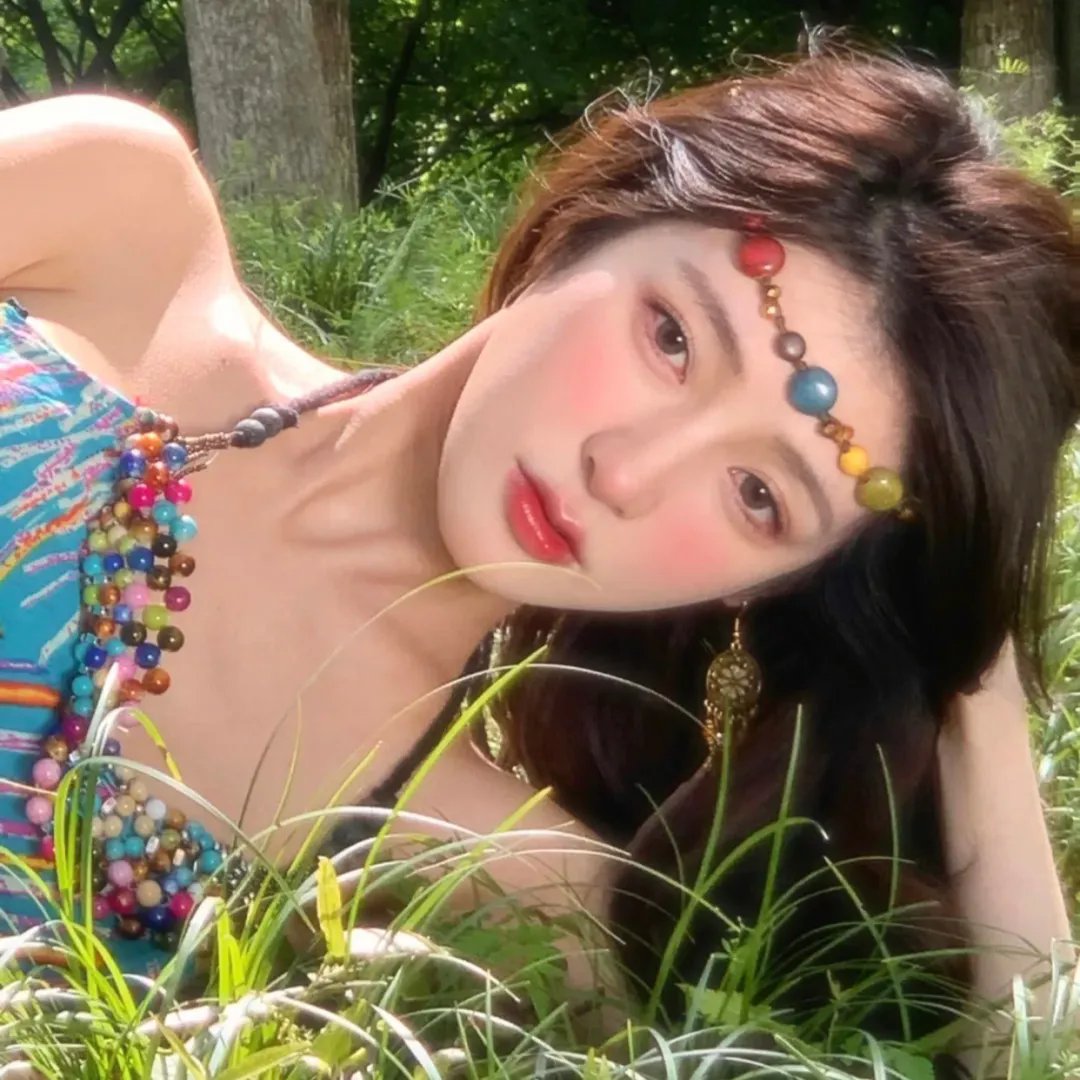 恶魔校花2海报